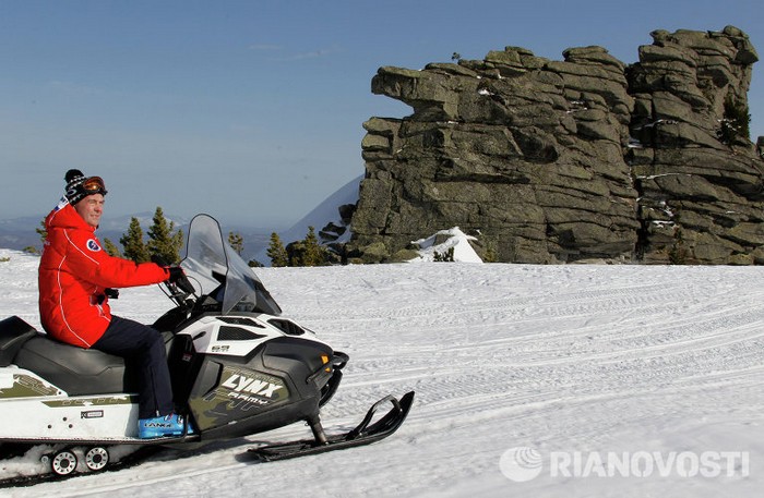 Д.Медведев посетил горнолыжный курорт Шерегеш 