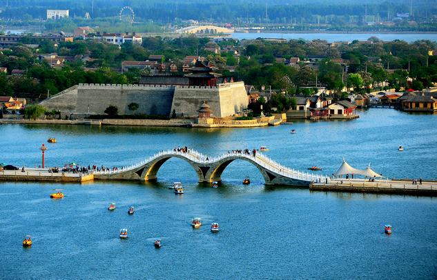 Охрана и реконструкция древнего города Ляочэн с историческим значением