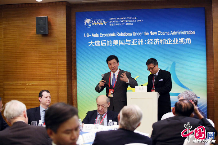 Начальник Китайского управления издательства литературы на иностранных языках Чжоу Минвэй присутствовал на Боаоском азиатском форуме 2013 г.1