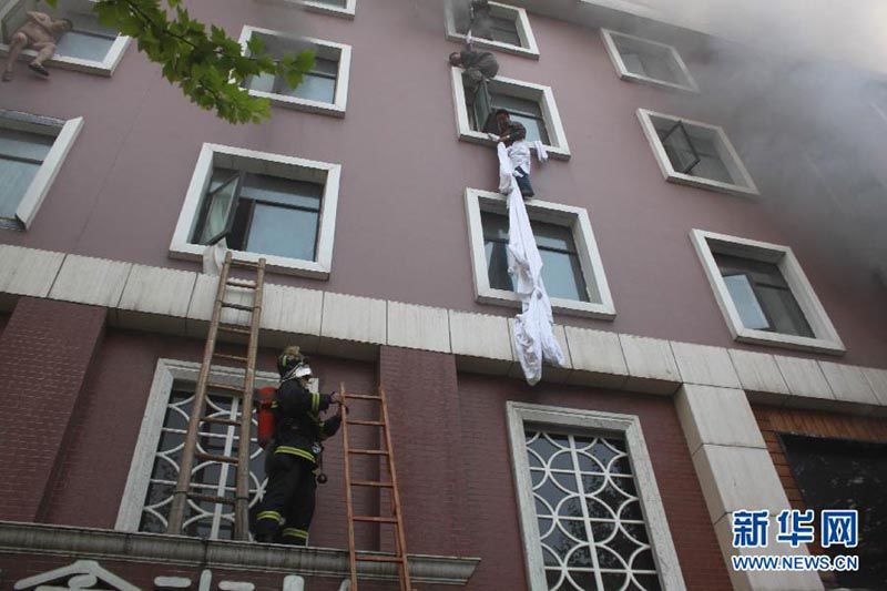 Число жертв пожара в Хубэе выросло до 13 человек