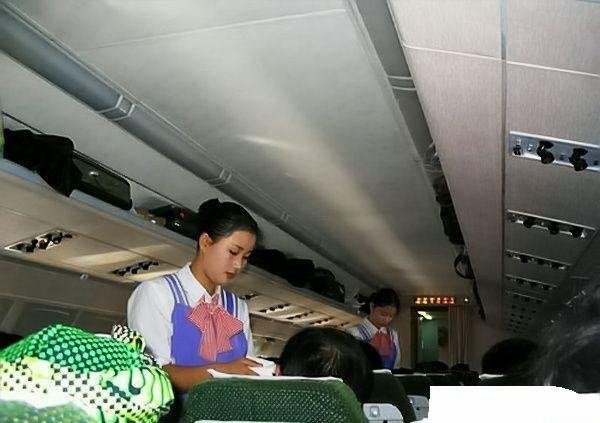 Простое очарование северокорейских стюардесс