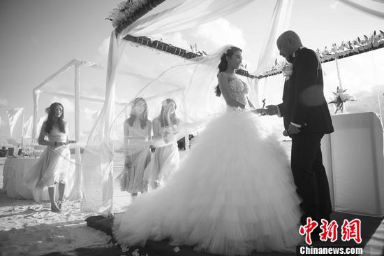 Церемония свадьбы Чжан Юйци и Ван Цюаньаня на Мальдивах