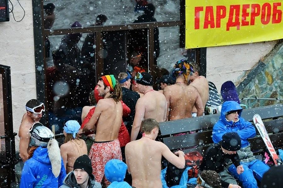 Замечательные фотографии с мероприятия «массовый спуск на лыжах» в Сибири