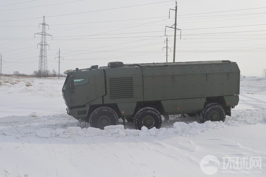 Новый российский бронеавтомобиль КАМАЗ «Тайфун»