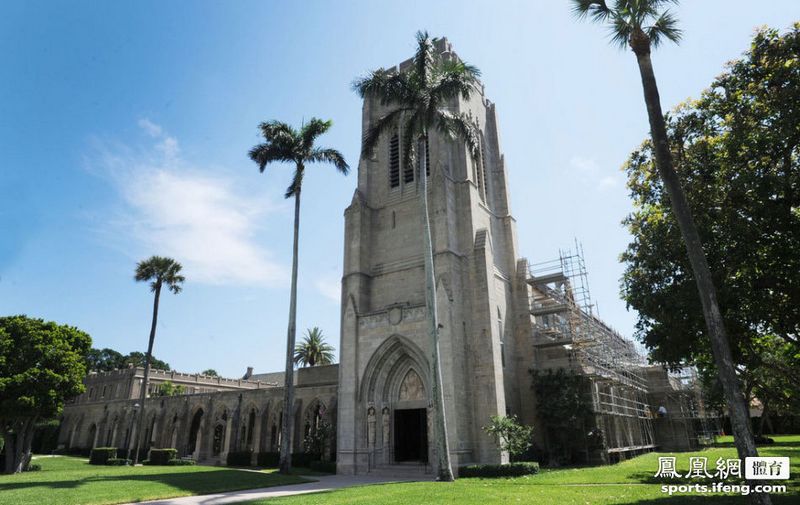 50-летний Майкл Джордан женился на 35-летней модели Иветт Прието 50-летний Майкл Джордан женился на 35-летней модели Иветт Прието