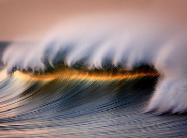 Пейзажные фотографии: золотая морская пена