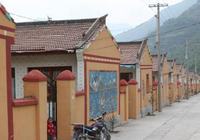 Новая тибетская деревня в уезде Таньчан провинции Ганьсу