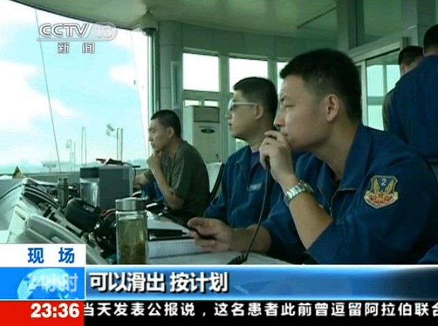 ВВС НОАК: Дозаправка в воздухе истребителя &apos;Цзянь-10&apos;