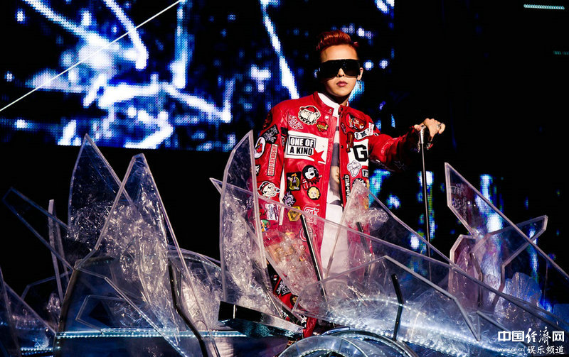 Фото с концерта G-Dragon в Пекине