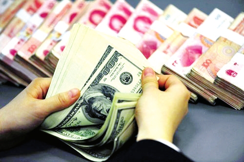 Власти КНР начинают новую битву против притока 'горячих' денег