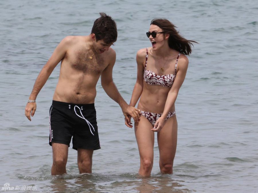 Фото: Кира Найтли и муж в медовый месяц