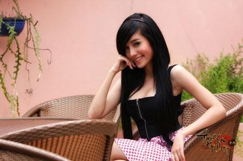 19-летняя вьетнамская девушка Elly Tran Ha