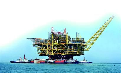 Крупнейшая в Азии нефтегазовая платформа 'Ливань 3-1' прибыла в Южно-Китайское море