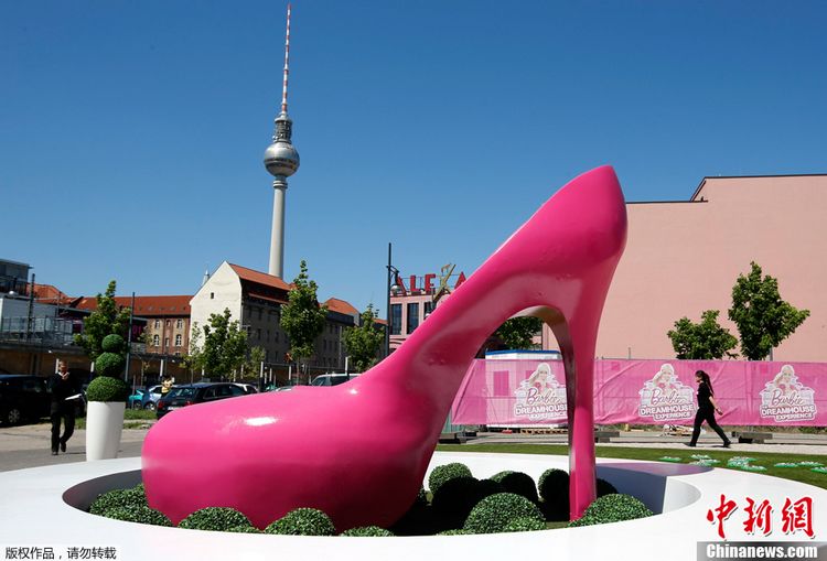 Фото: Дом мечты Барби в Берлине