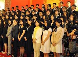 100 китайских студентов прошли стажировку в МГУ