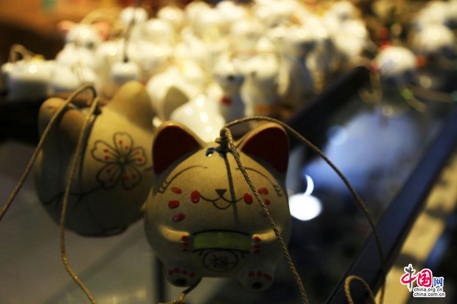 Интересные сувениры на Пекинской ярмарке садово-паркового искусства