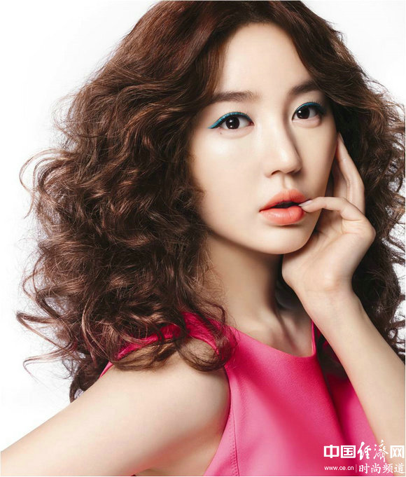 Юн Ын Хе в новой рекламе косметики