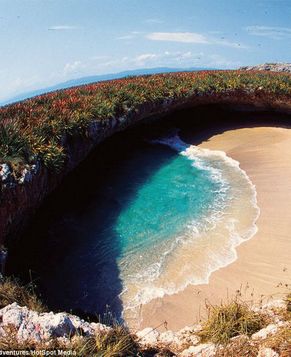 «Тайный пляж» в Мексике 