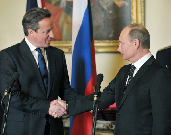 Путин и Кэмерон провели отдельную двустороннюю встречу за закрытыми дверями  