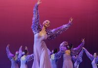 Выступление московского театра танца «Гжель» на 24-й Харбинской международной торгово-экономической ярмарке (ХМТЭЯ)