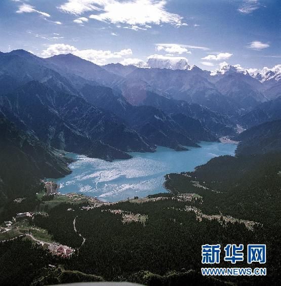 Горы Тянь-Шань /СУАР, Китай/ включены в реестр объектов всемирного наследия ЮНЕСКО