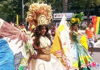 Гей-парад в Мехико собрал более 80 тыс. участников 
