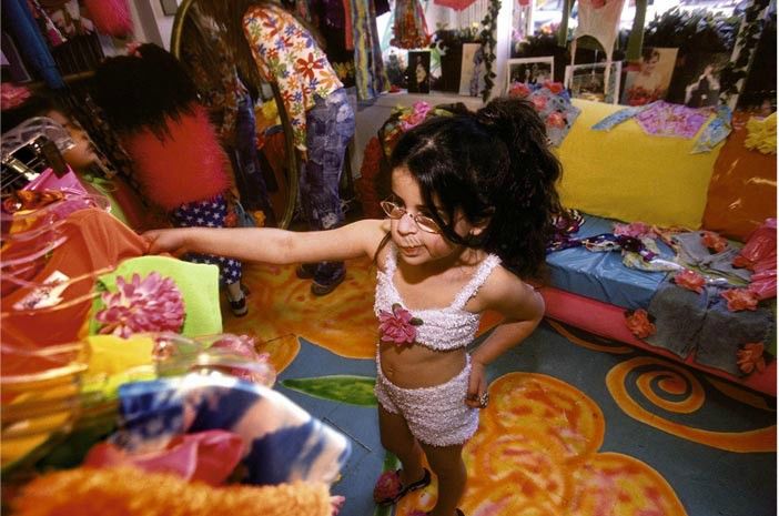 Двухсторонняя мода в объективе женщины-фотографа