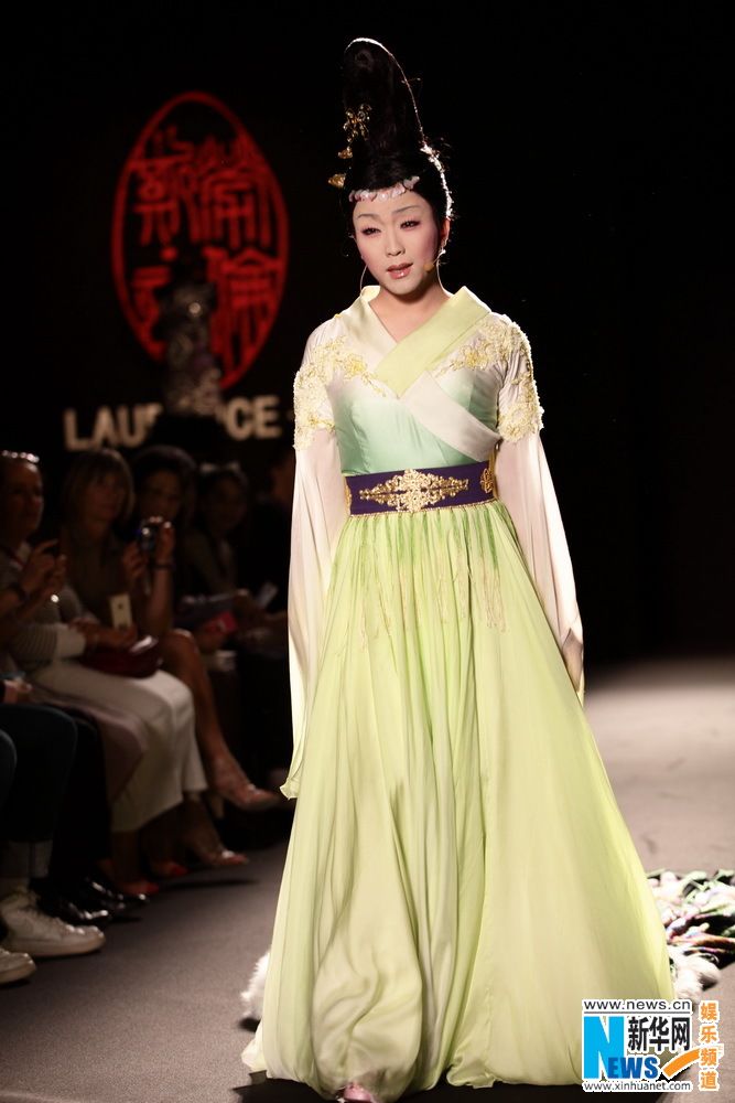 Ли Юйган на Неделе высокой моды 2013 в Париже