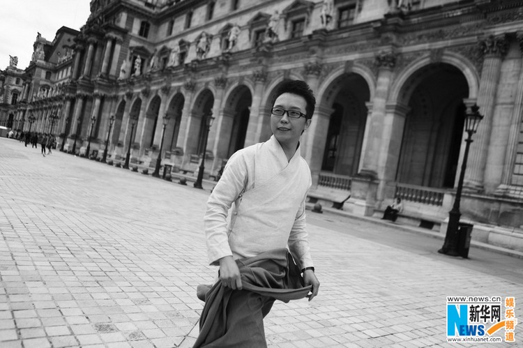 Фото: Ли Юйган в Париже