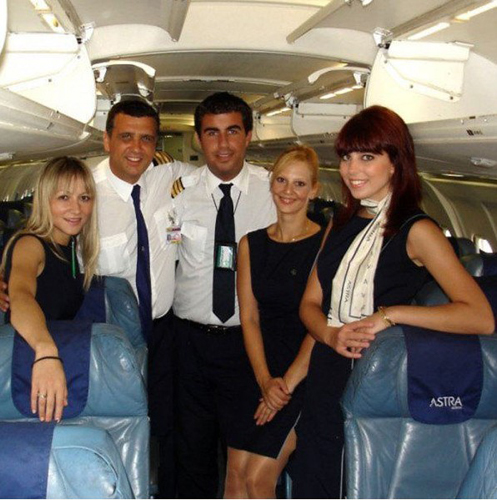 Фото: Униформы стюардесс в разных странах мира