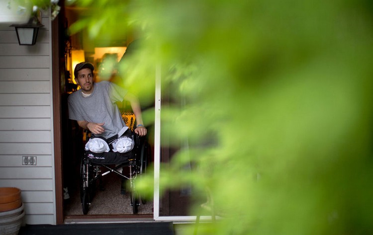 Жертва взрывов на бостонском марафоне Джефф Бауман: жизнь после взрывов