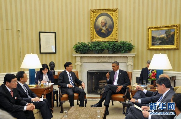 Б. Обама встретился с Ван Яном и Ян Цзечи