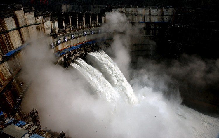 Сдан в эксплуатацию первый энергоблок на ГЭС 'Силоду' на реке Цзиньшацзян