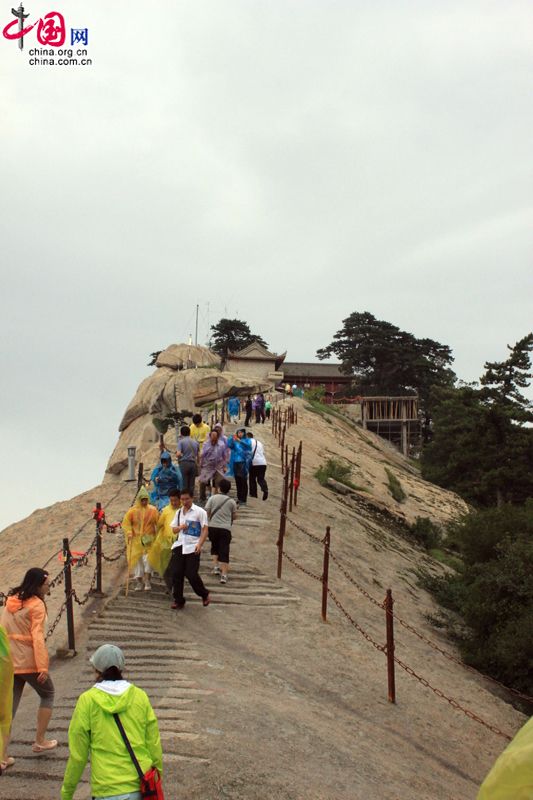 Это одно из самых ранних мест зарождения даосизма в Китае, который является душой культуры гор Хуашань. Это одно из самых ранних мест зарождения даосизма в Китае, который является душой культуры гор Хуашань.