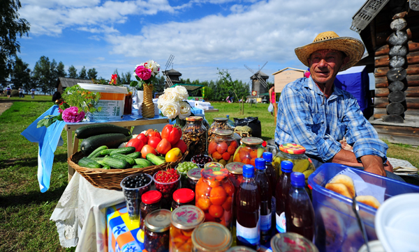Традиционный 'Праздник огурца' прошел в Суздале 