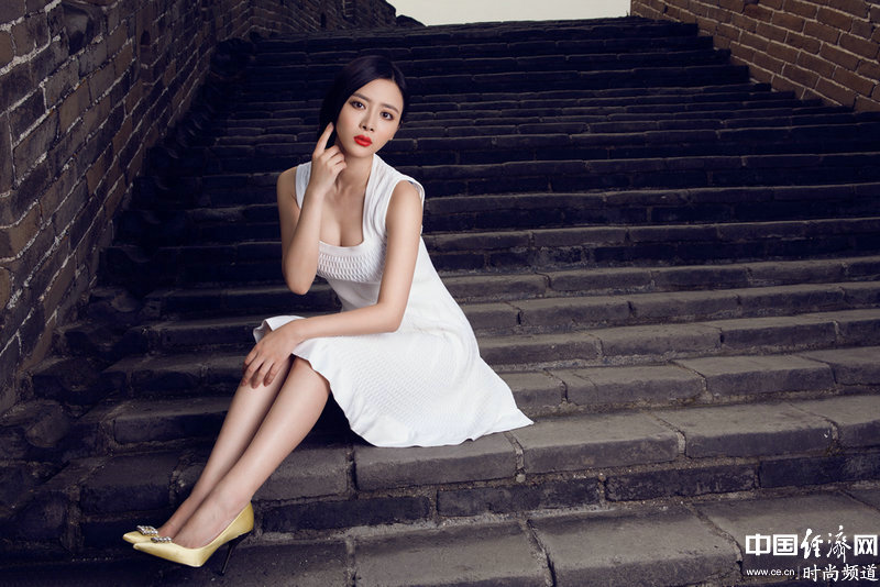 Элегантный стиль восточной красавицы Сунь Вэньтин