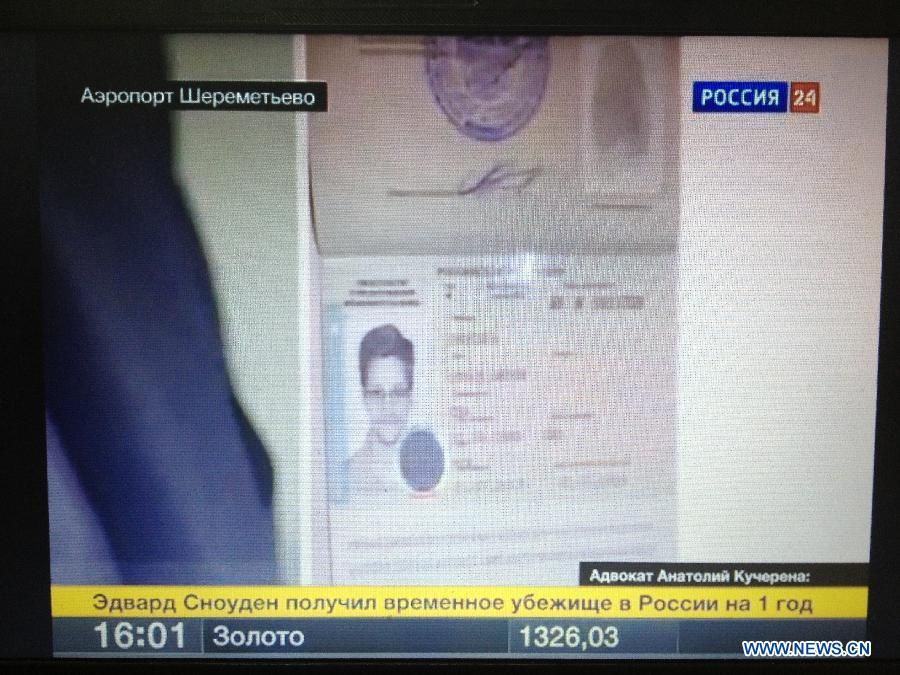 Э. Сноуден получил временное убежище сроком на один год в России