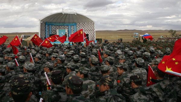 Штаб руководства учения и штаб оперативного командования китайского стороны прибыли в ЦВО