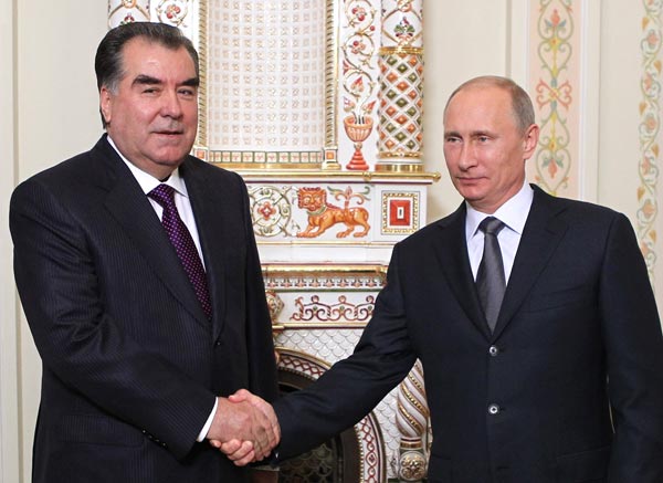 Путин и Рахмон обсудят вопросы сотрудничества в правоохранительной области, обменяются мнениями о ситуации в Афганистане Путин и Рахмон обсудят вопросы сотрудничества в правоохранительной области, обменяются мнениями о ситуации в Афганистане