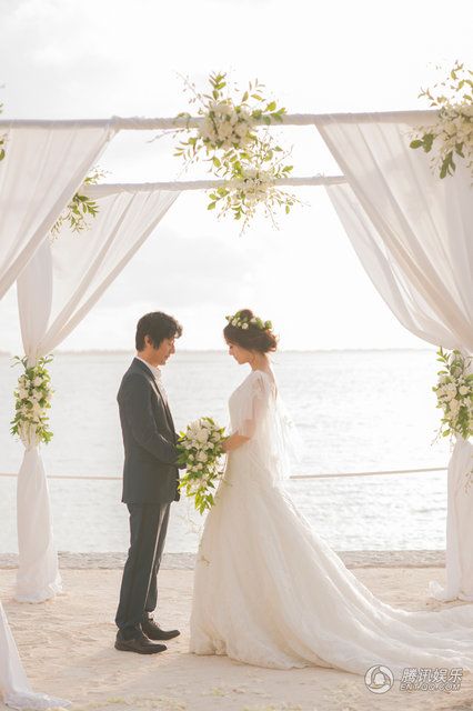 Свадьба Чжэн Цзюня и Лю Юнь на Мальдивах