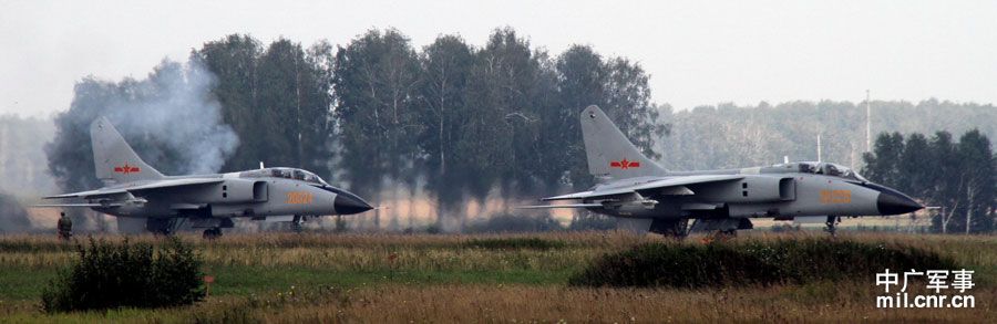 Боевая группа ВВС Китая впервые организовала разведку и отработку практических действий войск на мишенном поле в рамках китайско-российских совместных военных учений