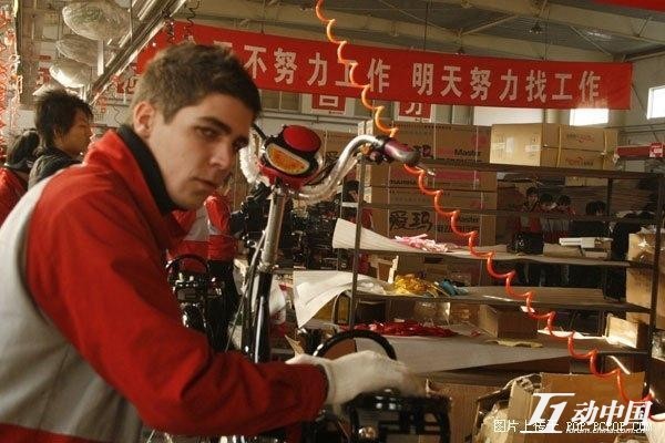Фото: Американский парень, работающий в Китае