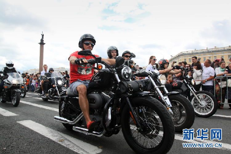 В Санкт-Петербурге отметили 110-летие Harley Davidson 