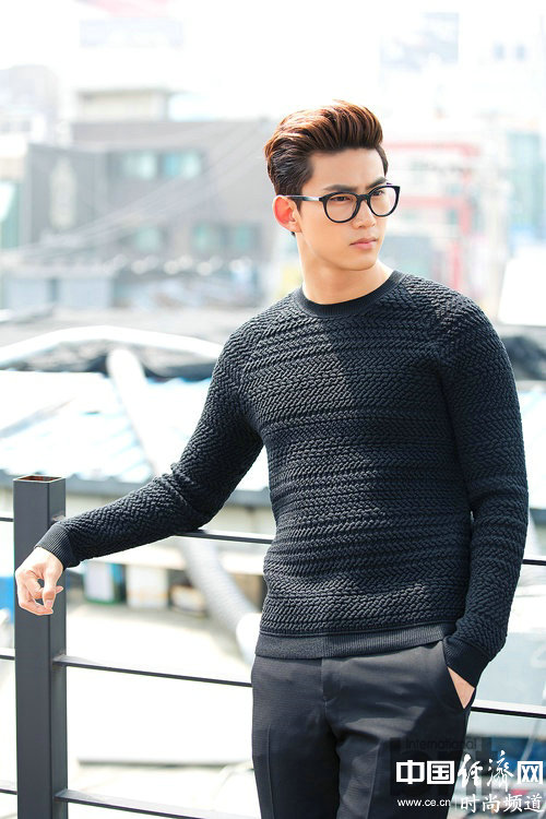 Nichkhun и Ok TaecYeon: неопубликованные фото рекламы Look Optical