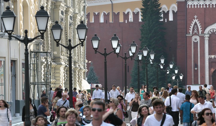 Открытие пешеходной зоны на Никольской улице в Москве