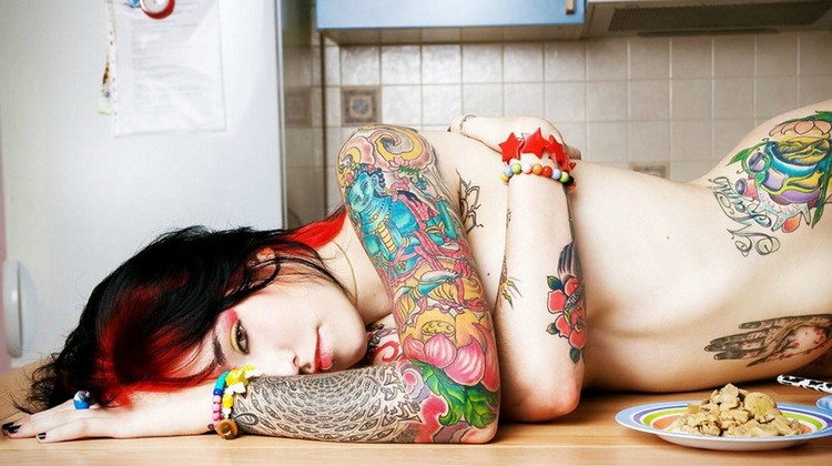 Красивые татуировки девушек
