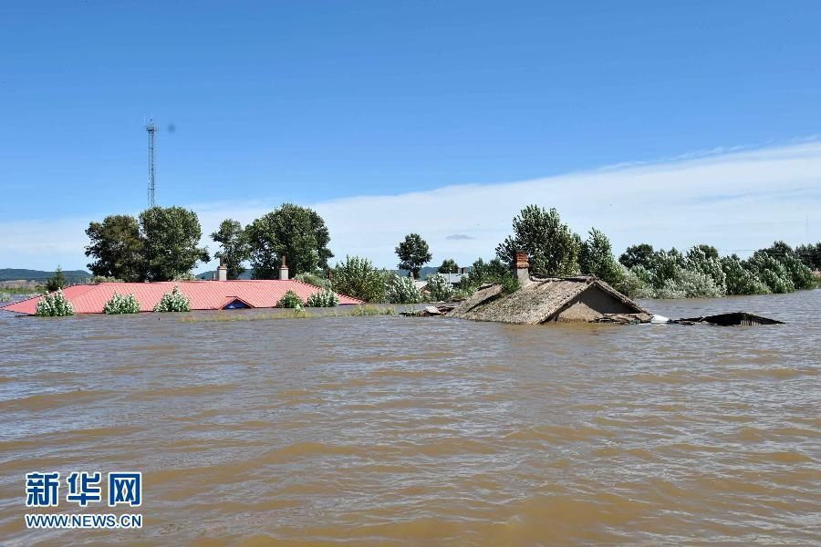 Посещение затопленной деревни в уезде Фуюань провинции Хэйлунцзян