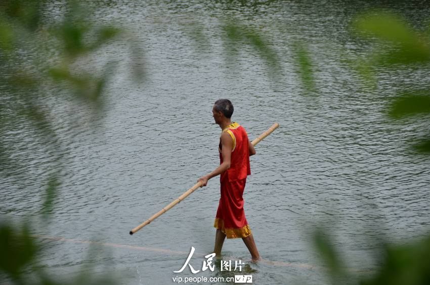 Величайшее народное мастерство северного Гуйчжоу – дрейф на бамбуковых стеблях