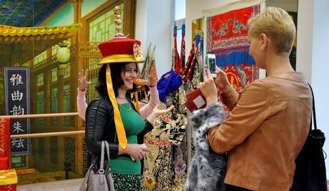 В Москве торжественно открылась выставка «Возрождение садов Юаньминъюань»