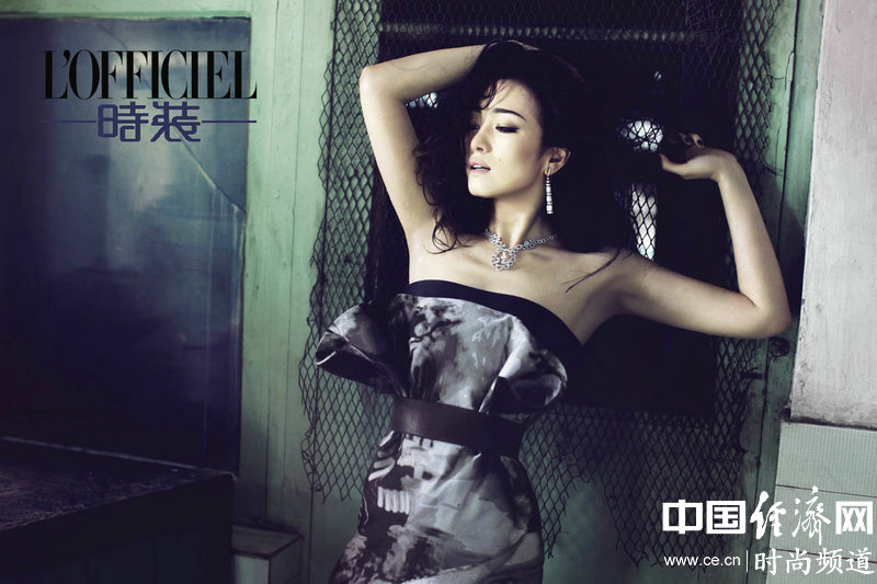 Известная актриса Гун Ли на обложке журнала «L’OFFICIEL»